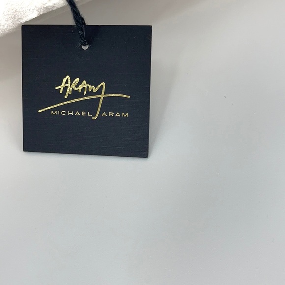 Michael Aram NWT pillow - Picture 5 of 9